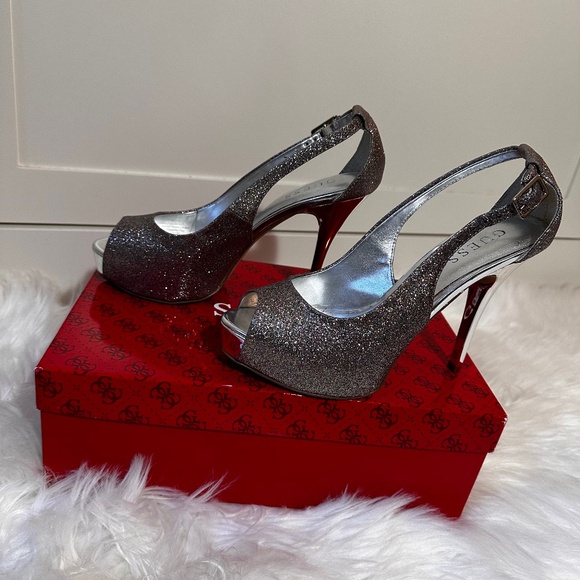 Guess Glittery Platform Slingback Sandals (Women's US 6.5 M/ fits like 7) - Picture 3 of 10